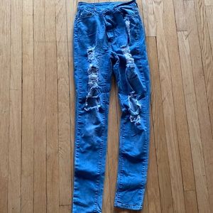 Ripped Skinny jeans